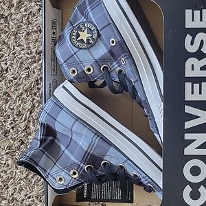 Converse Womens Size 6